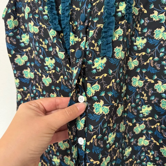 ModCloth Floral Sleeveless Blouse—S - Picture 4 of 9